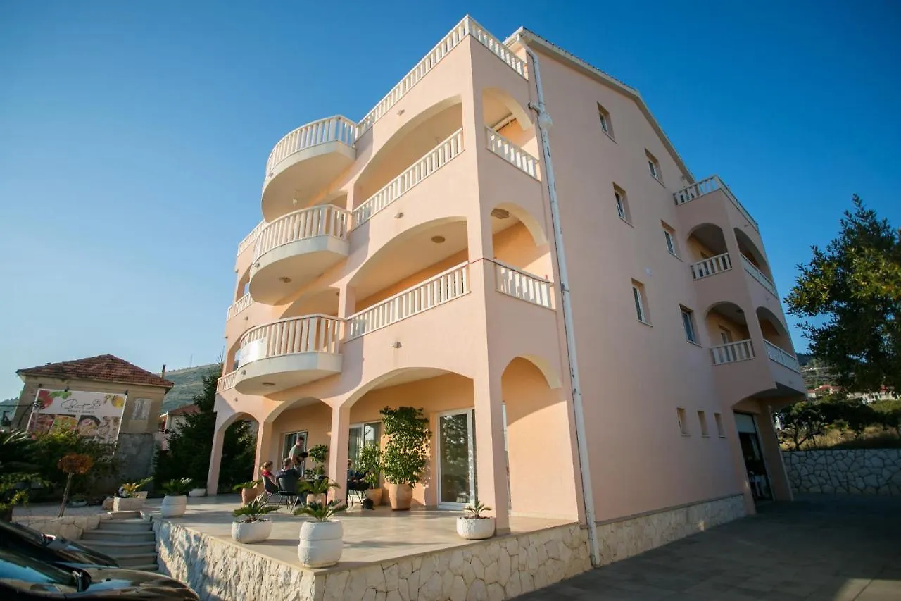 Kaja - Right Next To The Beach Trogir 0*,  Croatia